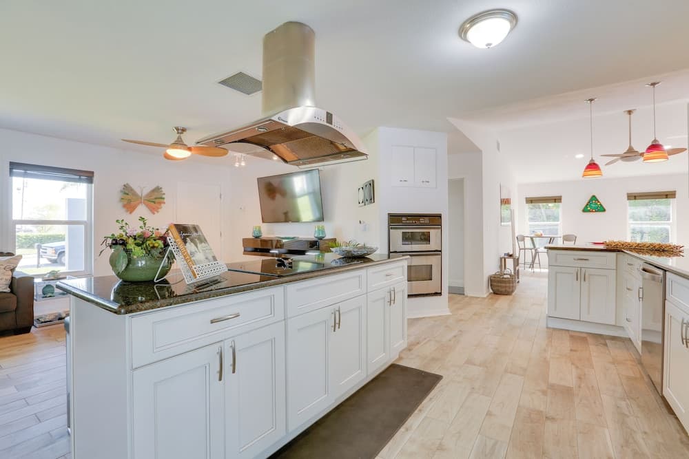 Airy Canal-front Oasis in Cape Coral w/ Pool!