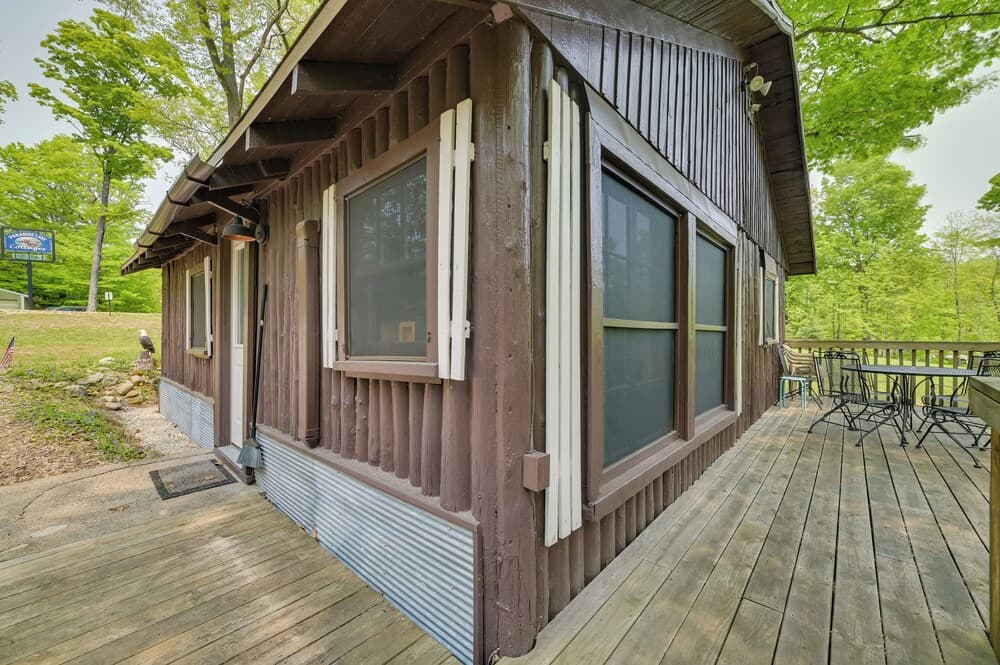 Waterfront Paradise Lake Cottage w/ Private Dock!