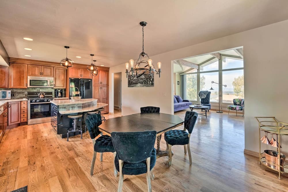 Eclectic Salt Lake Home With 2 Decks + Fire Pit!