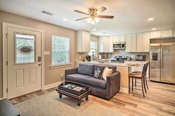 Sleek Baton Rouge Home Near LSU & Downtown!