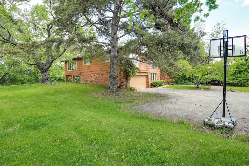 15 Mi to Downtown Minneapolis: Retreat on 5 Acres