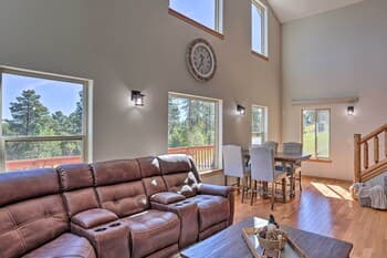 Spacious Lead Cabin w/ Game Room ~ 1 Mi Downtown!