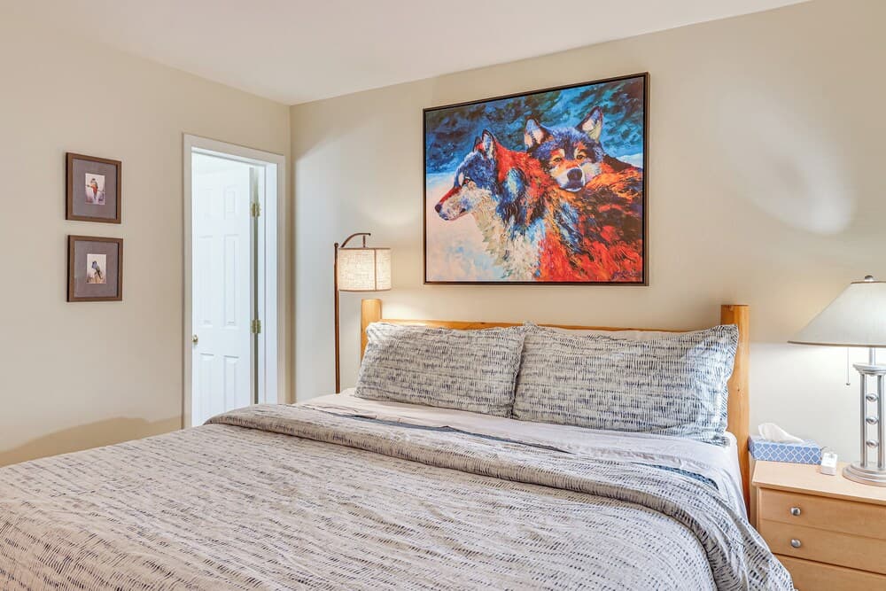 1 Mi to Diamond Peak Ski Resort: Forest-view Condo