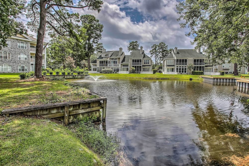 Lovely Myrtle Beach Condo: 4 Mi to Boardwalk!