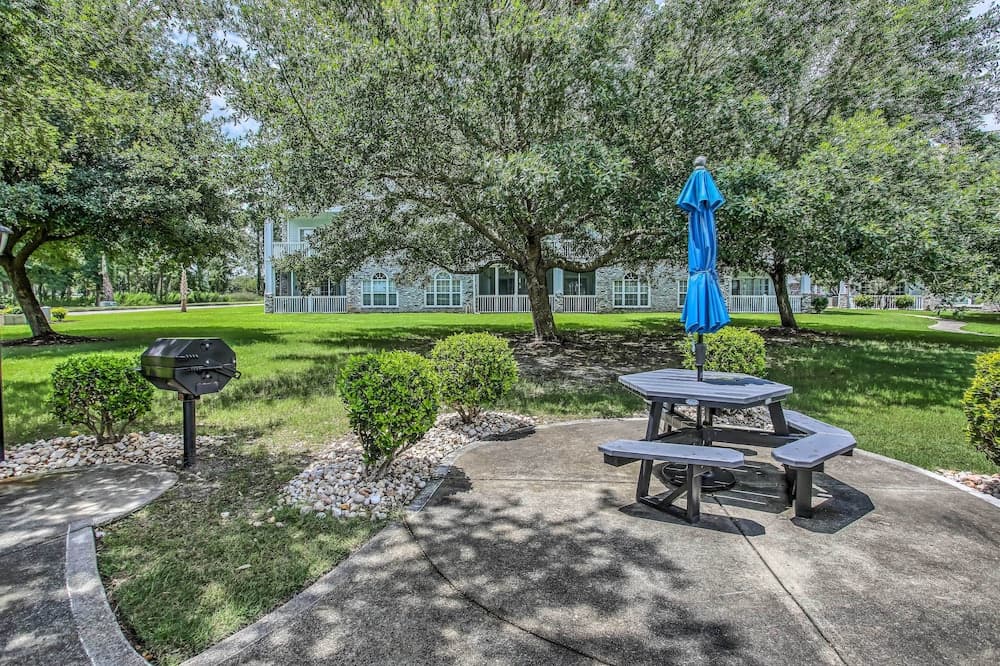 Lovely Myrtle Beach Condo: 4 Mi to Boardwalk!