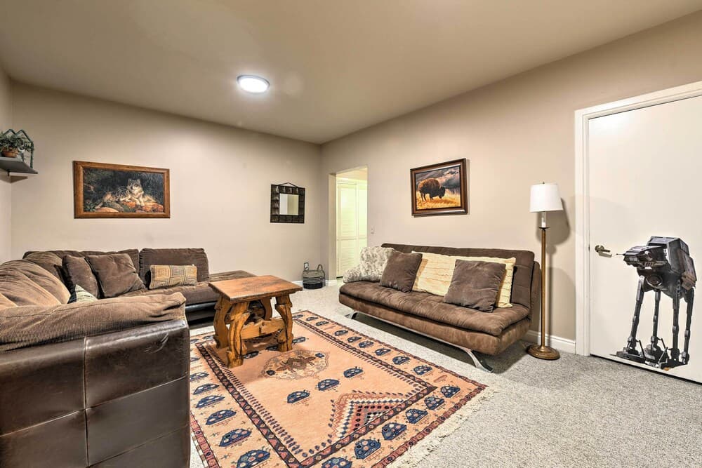 Park City Townhome w/ Hot Tub 1 Miles to Ski Lift!