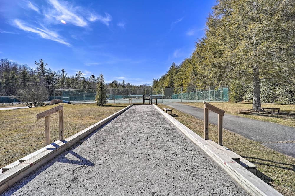 Near Lake + Trails: Rustic Newland Cabin w/ Deck!