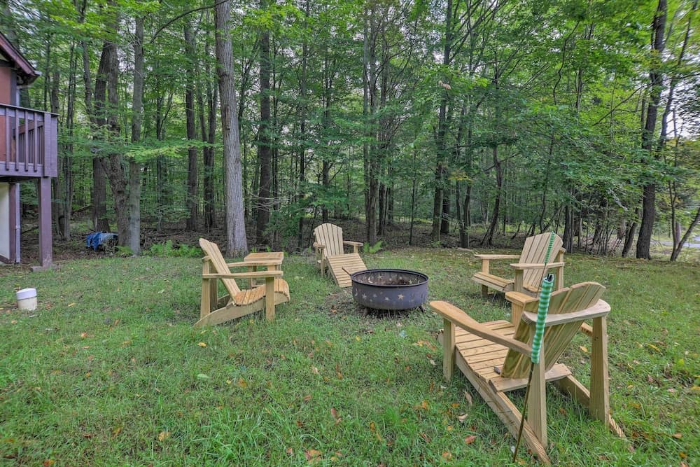 Charming Arrowhead Lake Getaway w/ Fire Pit!