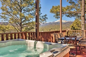 Lavish Condo w/2 Decks - 5mi to Ruidoso Downs