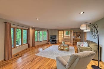 Inviting Black Mountain Gem w/ Stunning Views