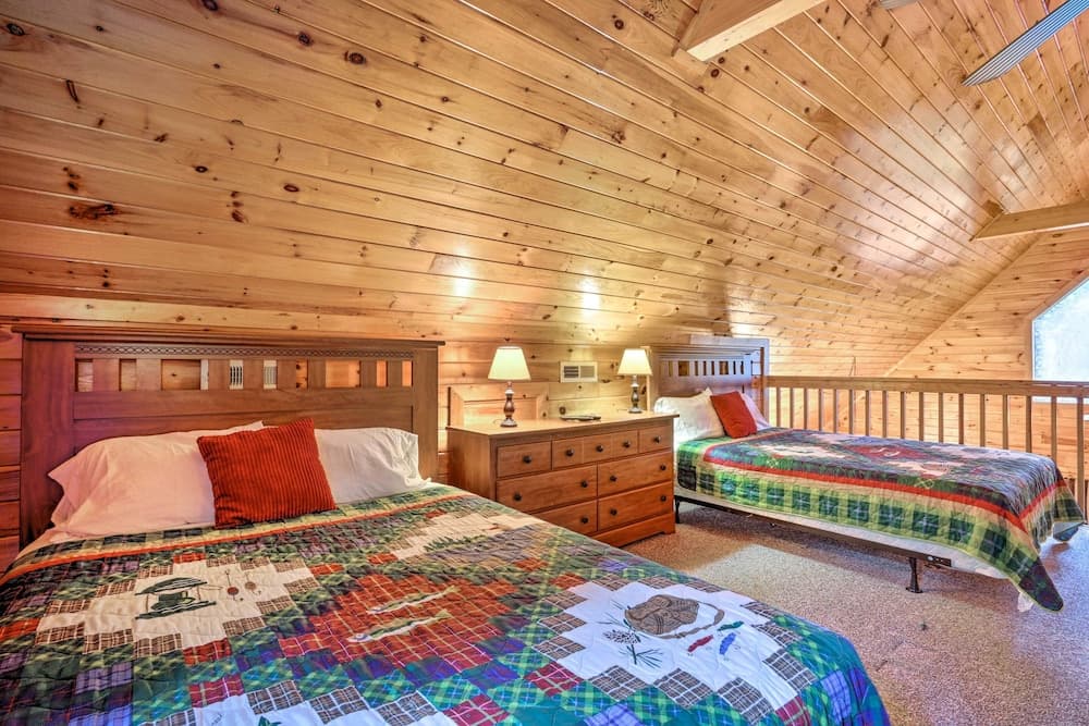 Cozy Sevierville Home: 15 Mi to Pigeon Forge!