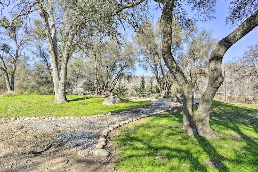 Family Home ~ 22 Mi to Sequoia/kings Natl Pks