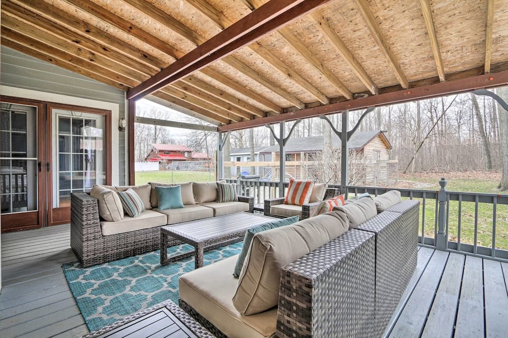 All-season Indian Lake Home w/ Covered Deck!