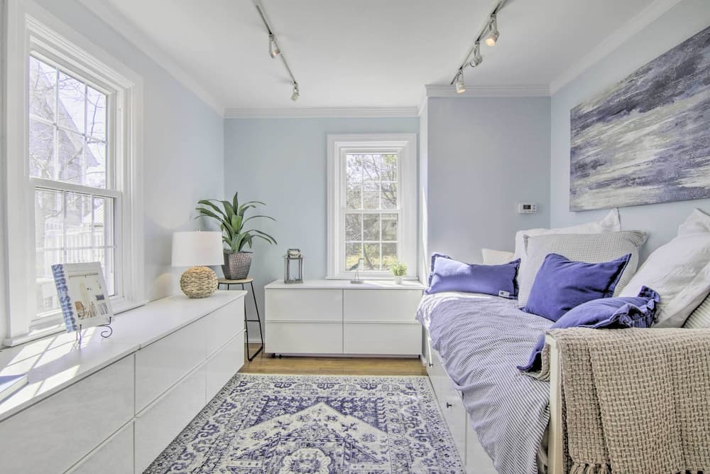 Chincoteague Island Cottage ~ 2 Mi to Beaches