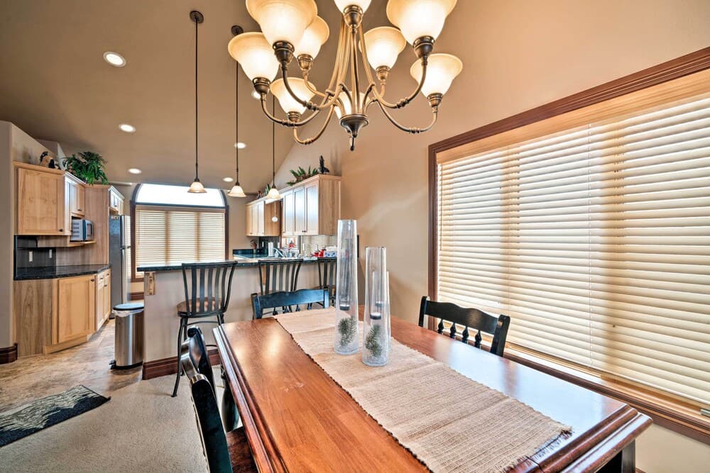 Cozy & Convenient Red Lodge Home < 8 Mi to Slopes!