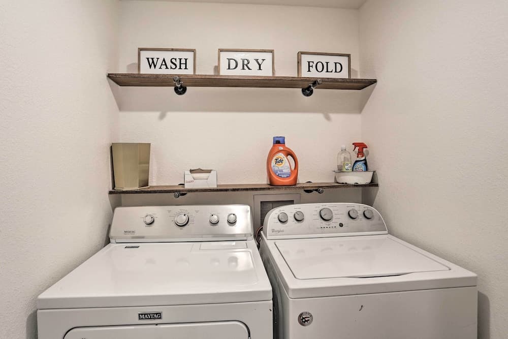 Home Near Downtown & Spearfish Canyon!