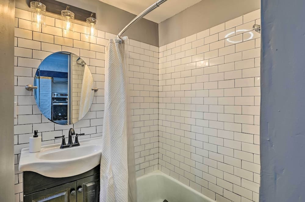 Sophisticated Albany Vacation Rental