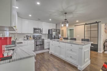 Lovely Atlanta Home ~ 3 Mi to Downtown Venues