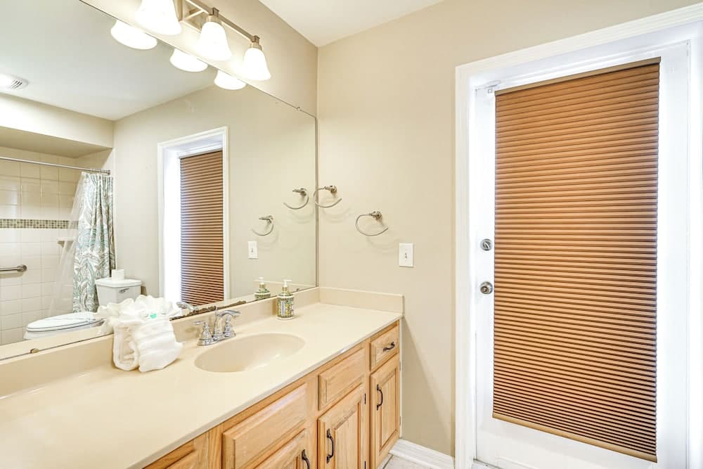 Fort Myers Home, Lanai & Private, Heated Pool