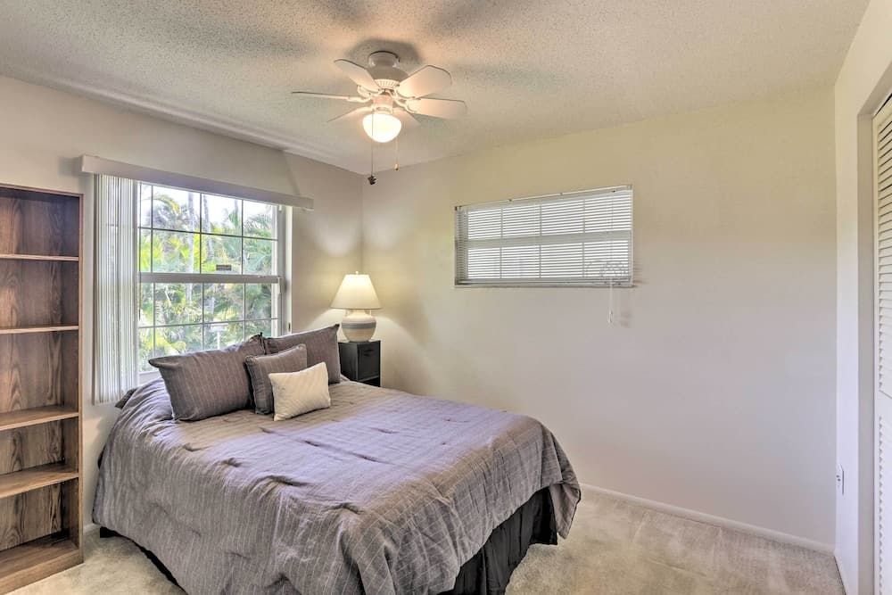 Bokeelia Retreat - Fishing Docks & Canals Nearby!