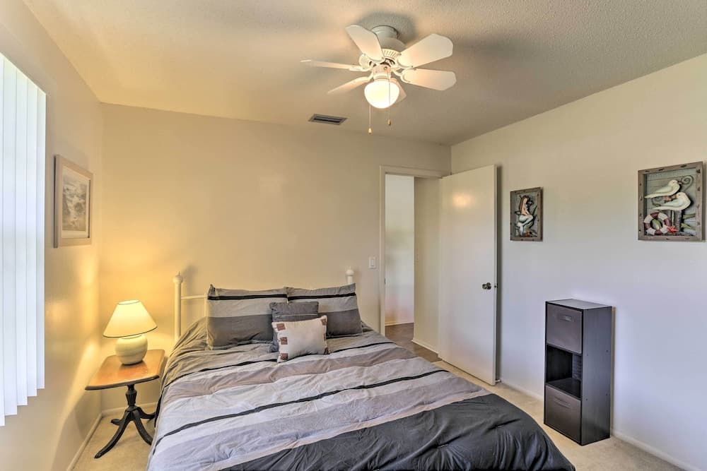 Bokeelia Retreat - Fishing Docks & Canals Nearby!