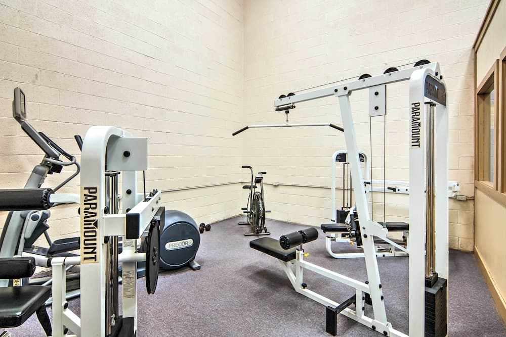 Kitty Hawk Townhome at Sea Dunes - Walk to Beach!