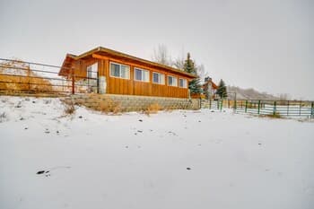 Cody Vacation Rental Near Cedar Mountain!