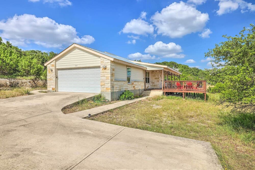 La Paloma Home w/ Game Room ~ 3 Mi to Lake