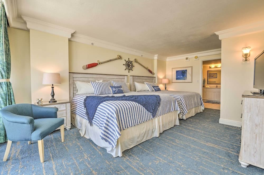 Daytona Beachfront Condo w/ Ocean View