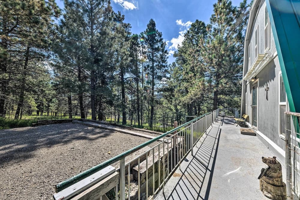Cloudcroft Cabin w/ National Forest Views!