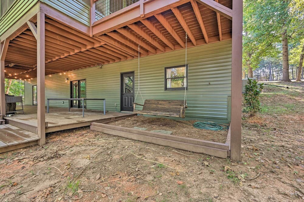 Lakefront Anderson Paradise: Dock, Fire Pit!