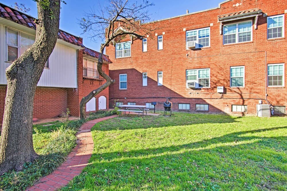 Restored Enid Apt ~ 1 Mile to Historic Dtwn!