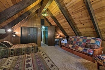 Cabin w/ BBQ Deck, Near Big Trees State Park!