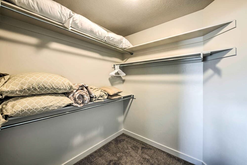 Near Skiing & Hafb: Family-friendly Escape!