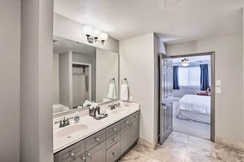 Upscale Fort Worth Condo w/ Racetrack Views!