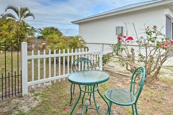 Jensen Beach Hideaway - 3 Mi to Ocean!