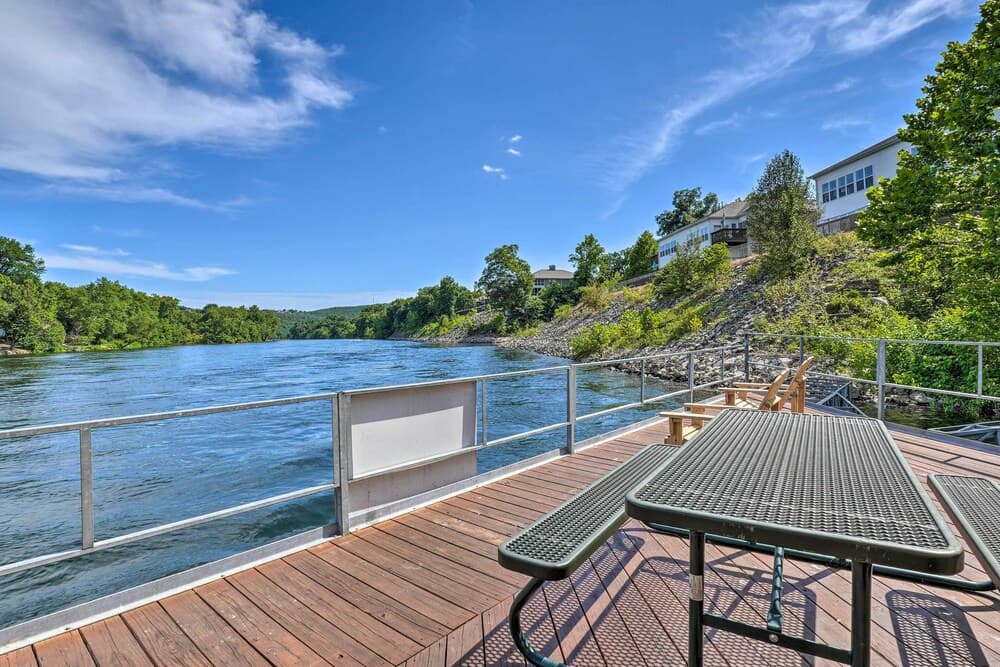 New! Branson Condo ~ 8 Mi to Silver Dollar City!