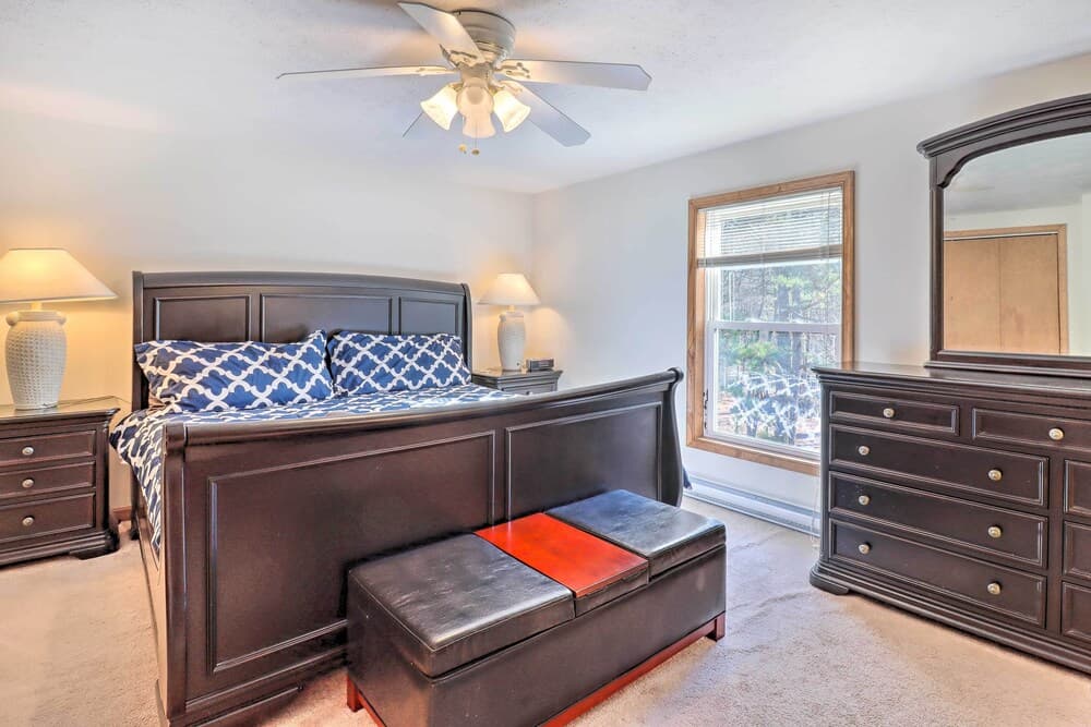 Lehighton Getaway w/ Deck + Community Perks!