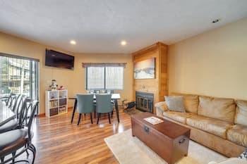 Idyllic Somerset Condo: Ski, Hike & Relax!