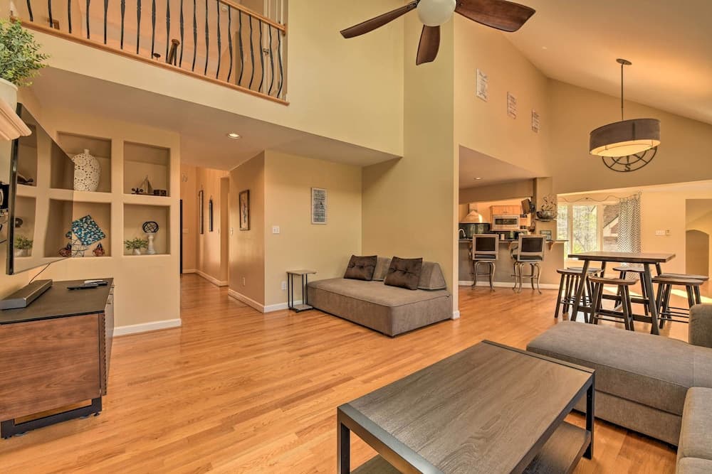 Luxury Mooresville Manor w/ Pool & Lake Access!