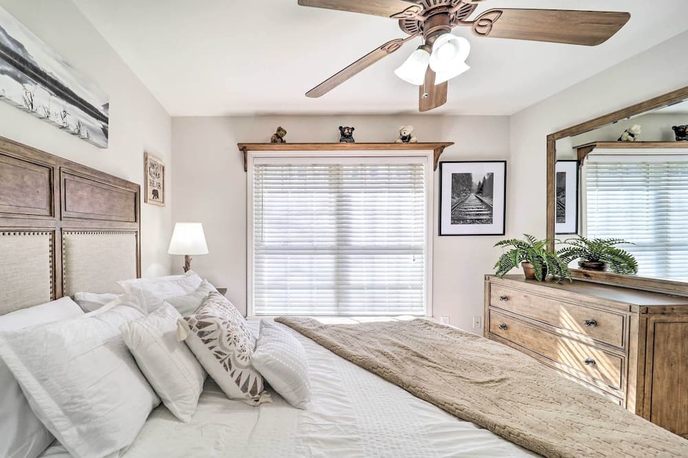 Mountain Getaway Home in a Resort Community!