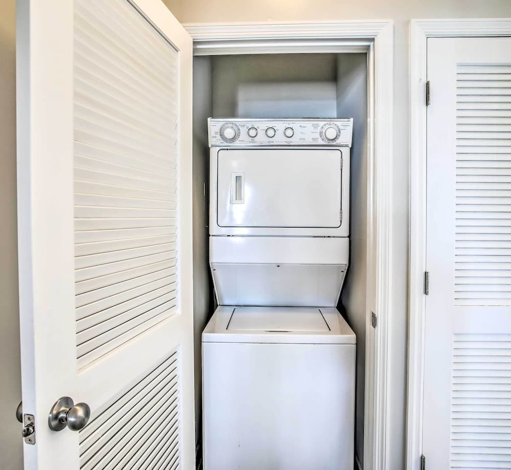 Shuttle to Ocean! North Myrtle Beach Retreat