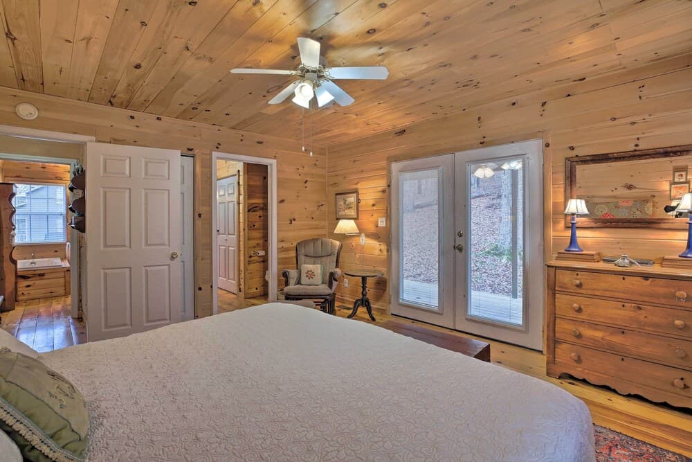 Mtn Abode w/ Wifi, 2 Mi to Little River Canyon!