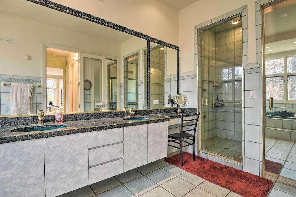 Elegant Riverwoods Escape w/ Private Sauna!