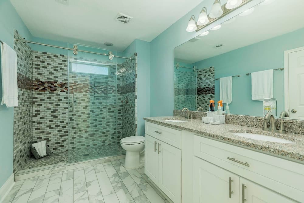 On Galveston Bay: Spacious Home w/ Pier & Grills!