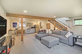 Upscale Bend Barn w/ Deck - Close to Trails!