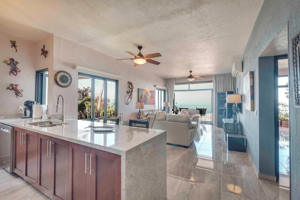 Puerto Vallarta Condo w/ Bay Views + Pool Access!