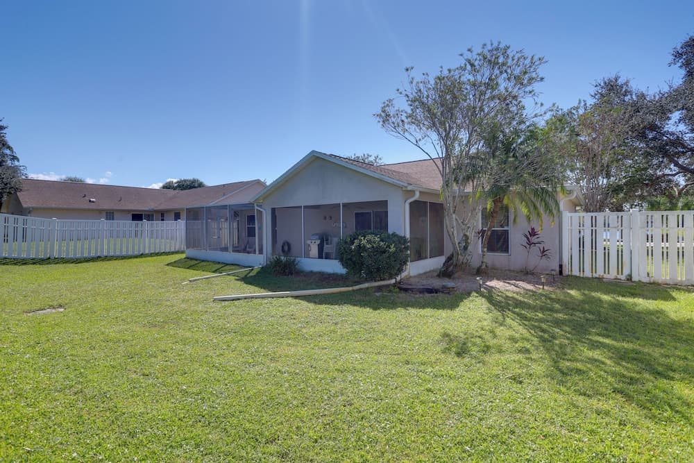 Bright Titusville Retreat w/ Lanai - WFH Friendly!