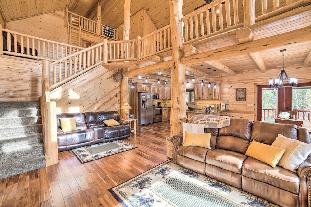 Luxe Island Park Cabin w/ National Forest Views!