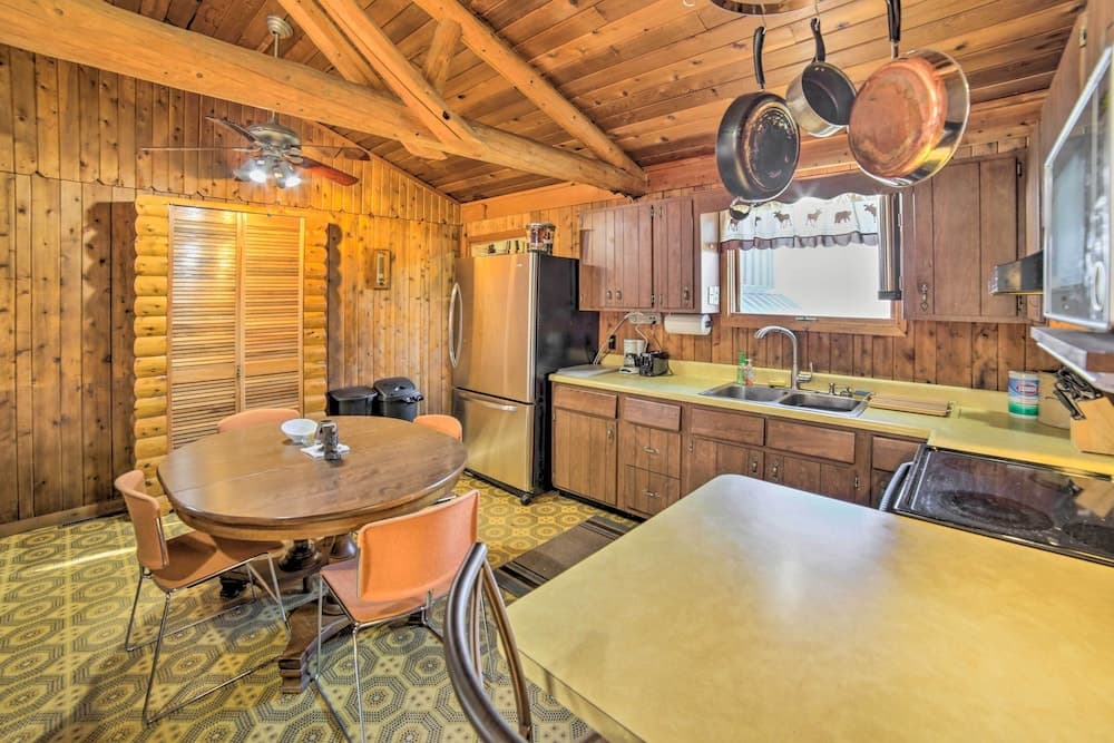 Cornell Home w/ Fire Pit & Hunting Access!